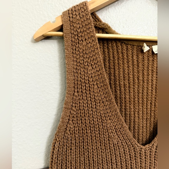 Anthropologie Moth Vneck Sleeveless Wool Blend Sweater - Picture 4 of 11